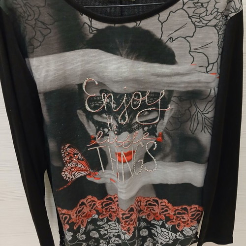 Black blouse with girl print and transparent lace back, like new, size L