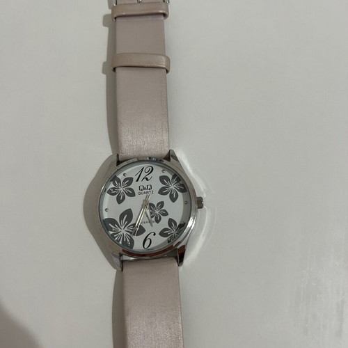 Q&Q women's watch new