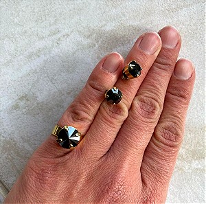 Πακετο δαχτυλιδι και σκουλαρικια σετ χρυσο χρωμα με μαυρη/ανθρακι πετρα