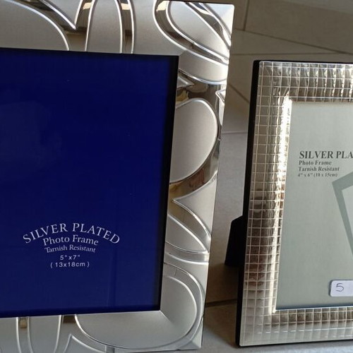 Silver plated luxury photo frames, 10x15 and 13x18 cm, set of 2