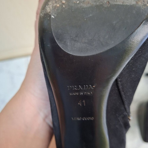 Prada black suede boots size 41 like new with fur detail