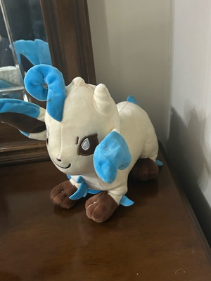 Leafeon Pokemon plush used