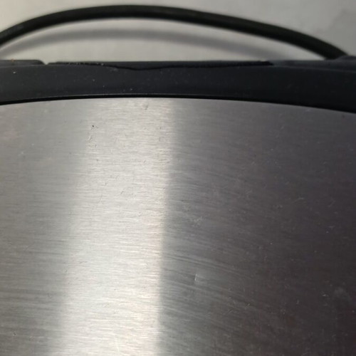 Toaster used, works normally despite damage