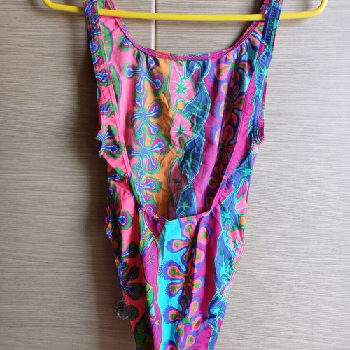 O'NEILL women's swimsuit new, multicolor, size M