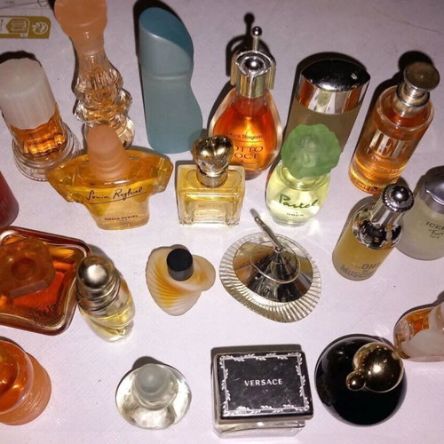 Vintage miniature perfumes like new, set of 21 pieces, 5-10 ml