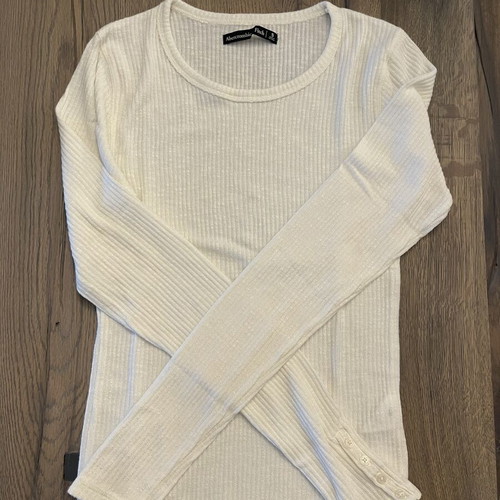 Abercrombie white sweater like new with sleeve button details