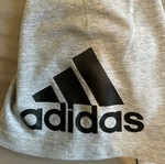 Adidas βερμούδα γκρι σαν καινούργιο, μέγεθος M