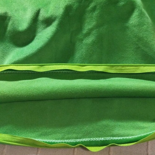 Velvet pillowcases pack of two, like new, green 54x54 cm