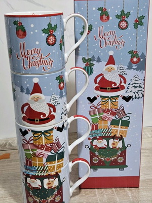 Christmas mug set like new