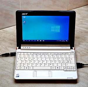 Acer Aspire One ZG5 8.9" Intel Atom 1gb Ram laptop