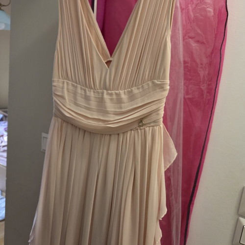 Dresses for wedding and christening like new, sizes medium and large