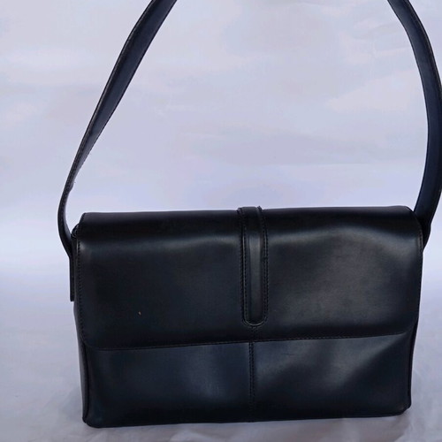 Classic women's shoulder bag like new, black