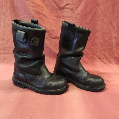 Firefighter boots No42\43 like new leather fire-resistant
