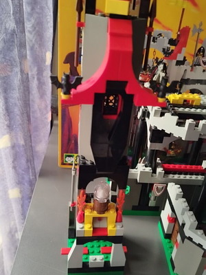 Lego System 6097 Night Lords Castle μεταχειρισμένο με μικρο ελλείψεις