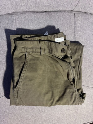 Stradivarius cargo jeans like new, olive cargo pants with pockets