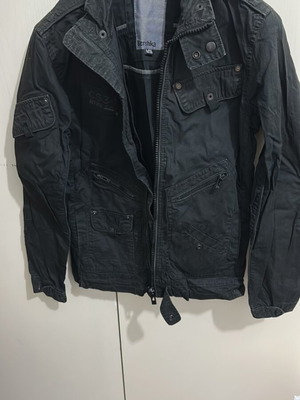Ανδρικό υφασμάτινο μπουφάν Bershka, μέγεθος M, μεταχειρισμένο