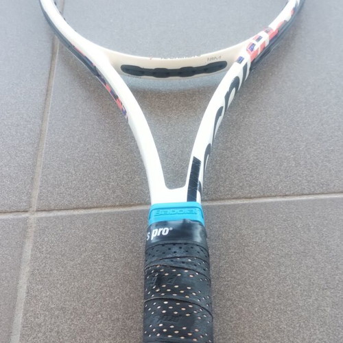 Technifibre tennis racket like new, 18x20 string pattern, 315 gr