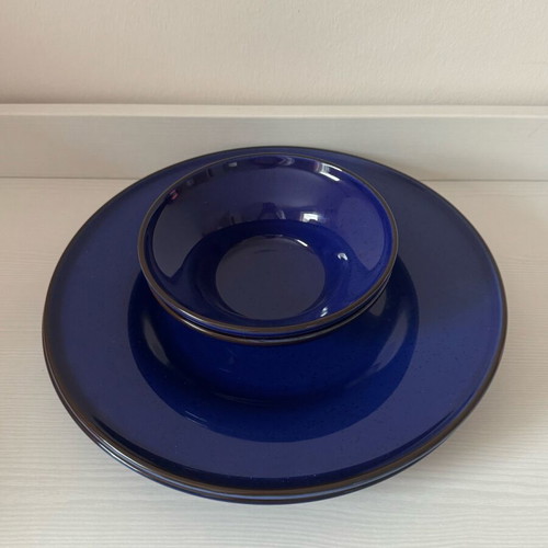 IKEA set of 2 plates 32 cm and 2 bowls 17 cm new blue
