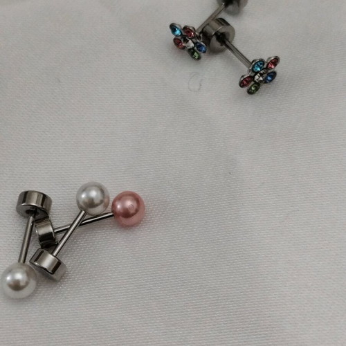 Stainless steel stud earrings, 3 pairs in gift packaging