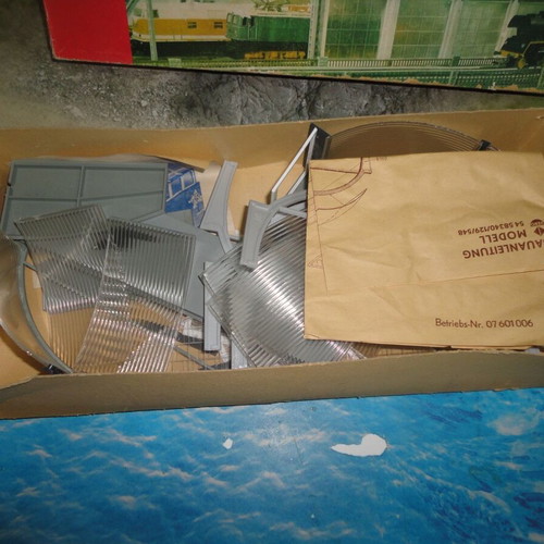 Vero Vintage Model Kit Bahnhofshalle 5830 Used, DDR TT Scale Train Station