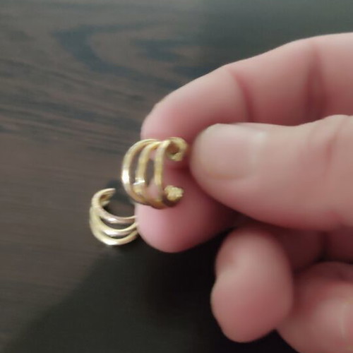 Earrings set of 5 pairs like new, gold color