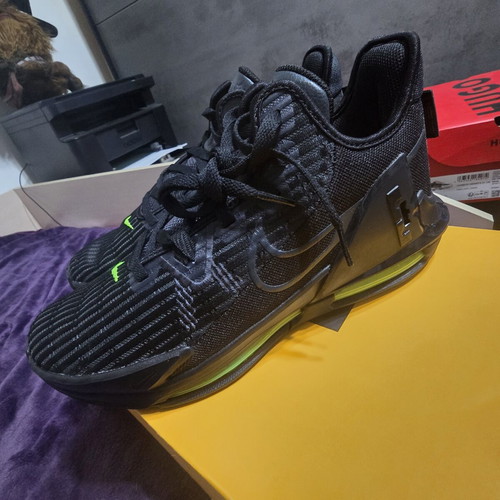 Nike LeBron Witness 6 sneakers Black Anthracite Volt size 42.5