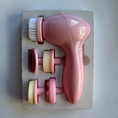 Facial cleansing device new (dust+cream)