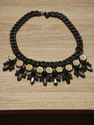 Chunky impressive anthracite necklace