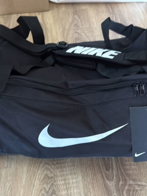 Nike travel bag 61 litres new, black