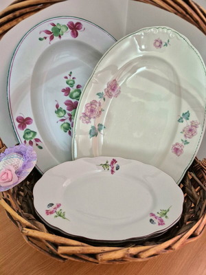 Порцеланови плата като ново, комплект с 6 елипсовидни и 2 подарък