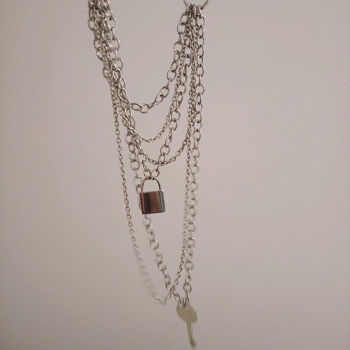 Necklace in excellent condition