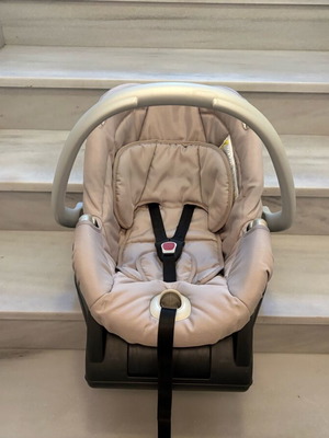 CAM baby car seat egg type with NeoNato base used