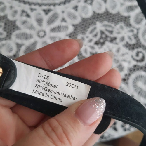 Leather belt with croco pattern like new, black