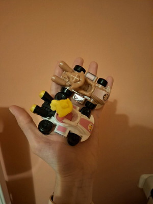Super Mario figures like new