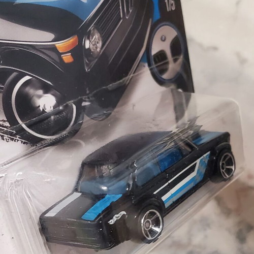 Hot Wheels 2015 BMW 2002 σφραγισμένο
