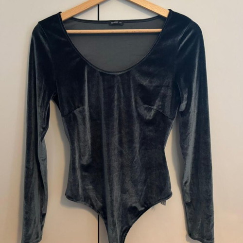 Velvet bodysuit new, petrol blue Oysho size M