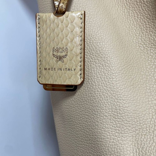 MCM Patricia Hobo leather bag like new, beige