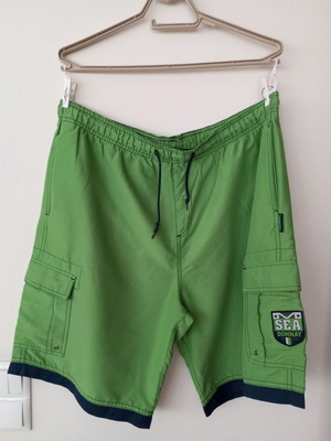 Donnay Bermuda swim shorts, green with blue details, size L