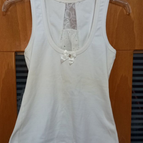 Paranoia cotton t-shirt with lace and rhinestones, like new, size M