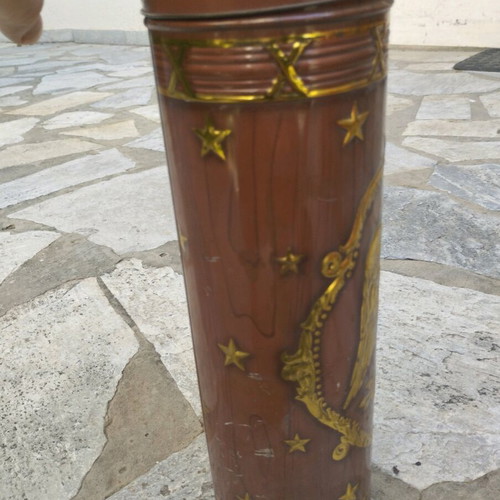 Cylindrical metal box used