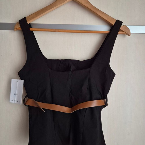 Black fitted top with belt new, sizes S and M
