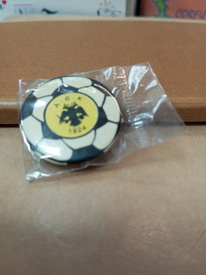 AEK collectible badge new, diameter 3 cm