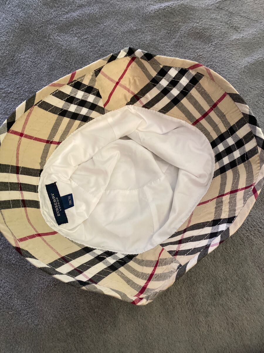 Burberry London bucket hat woman's large… - € 50,00 - Vendora.cy