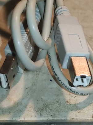 USB - USB B cable like new
