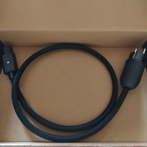 Belden Power Cable 1 Meter new