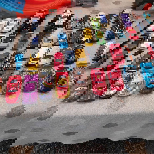 Πακέτο αυτοκινητάκια Disney/Pixar και Hotwheels μεταχειρισμένα, 115 τεμάχια