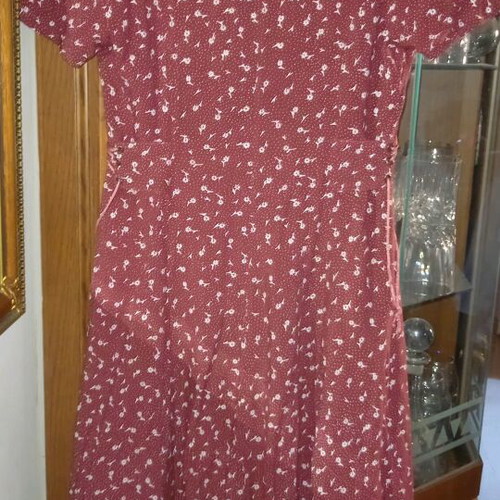 Maxi dress vintage, like new, red with shoulder pads and drawstring