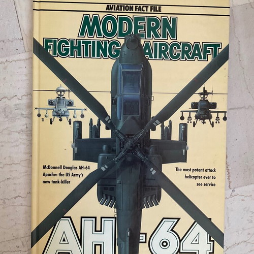 Modern Fighting Aircraft: AH-64 Aviation Fact File like new