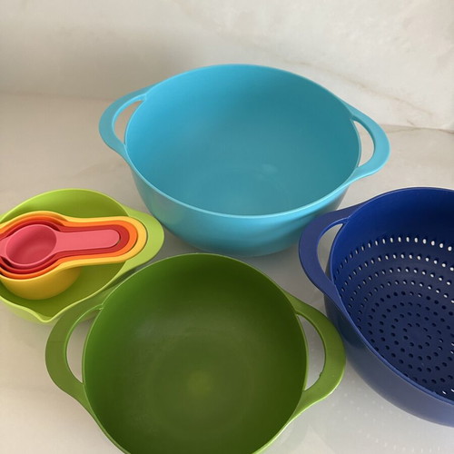 Joseph Joseph Nest Plus 8-Piece Plastic Kitchen Measuring Set like new