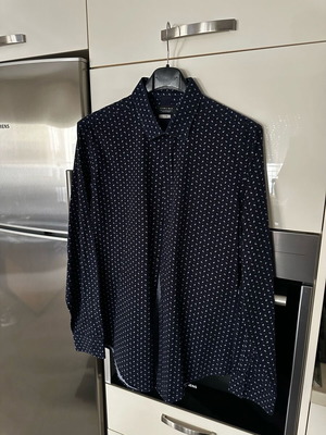Zara Man Slim Fit Shirt XL like new
